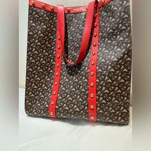 Burberry tote